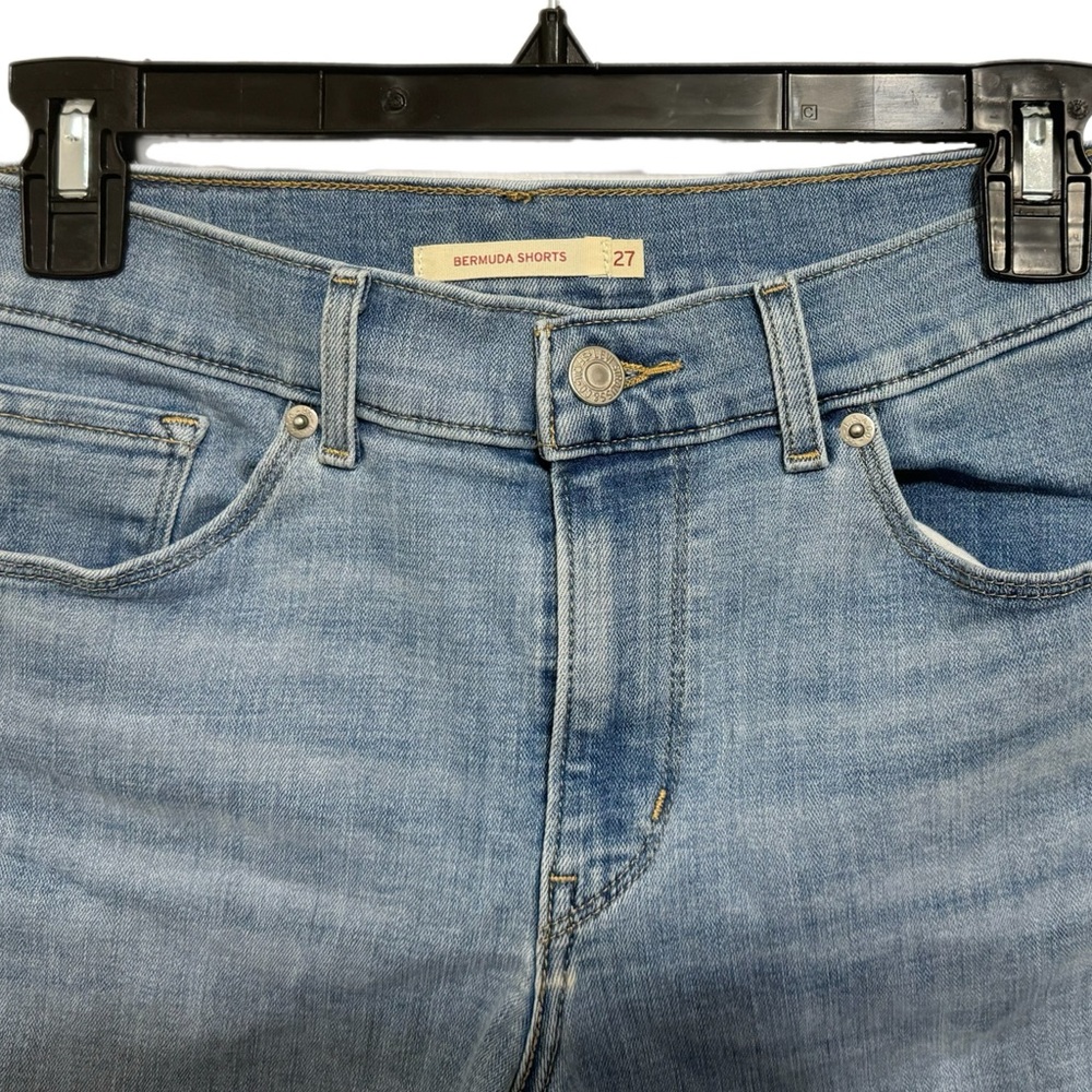 Levi’s Women's Premium Bermuda Shorts Size 27 - Picture 2 of 13